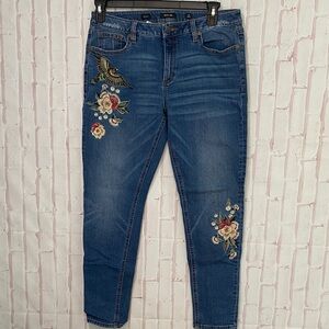 Miss Me Embroidered Skinny Jeans size 31